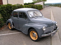Renault 4CV de 1949 (1)